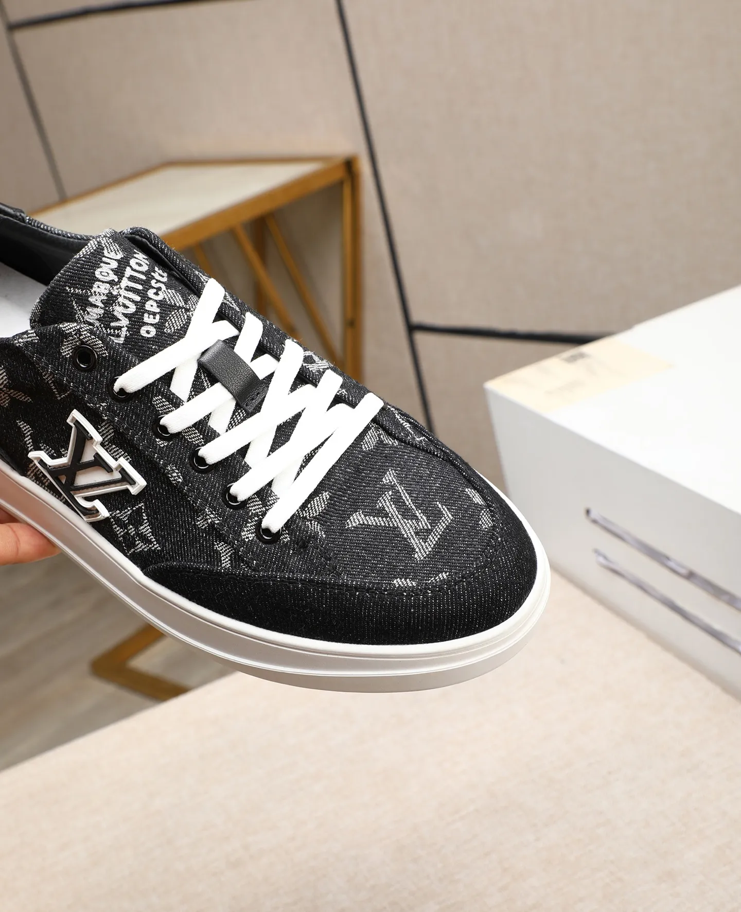 Men's shoes 💰440 📛📛【LOUIS VUITTON】Louis Vuitton’s 2025 official website synchronized new products👟Milan fashion catwalk style🇰🇾🇰🇾LV family logo, big coffee style, a must-have for fashionistas⚠️First layer calfskin➕Genuine leather lining➕Official website original version special outsole👞Number 38-44